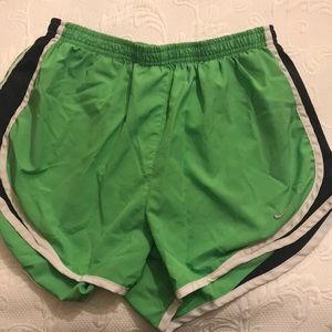 Nike Tempo Shorts / size medium